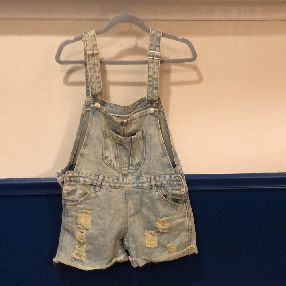 Jean short overalls size medium